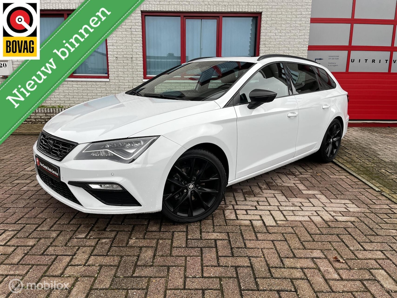 SEAT Leon Sportstourer - 1.5 TSI FR PANODAK/NAVI/BEATS AUDIO - AutoWereld.nl