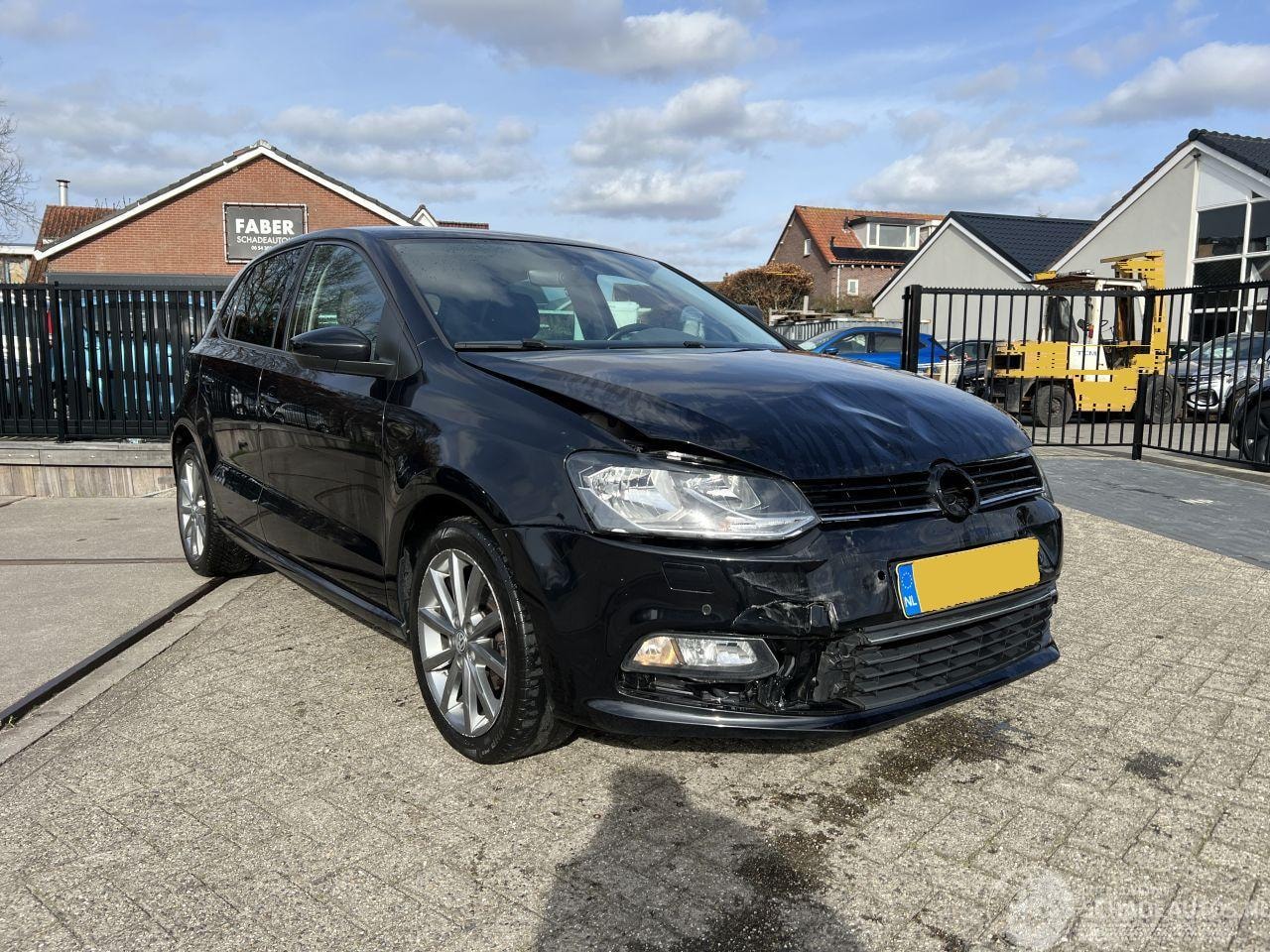 Volkswagen Polo - 1.2 TSI Highline 137.476 Km !! - AutoWereld.nl