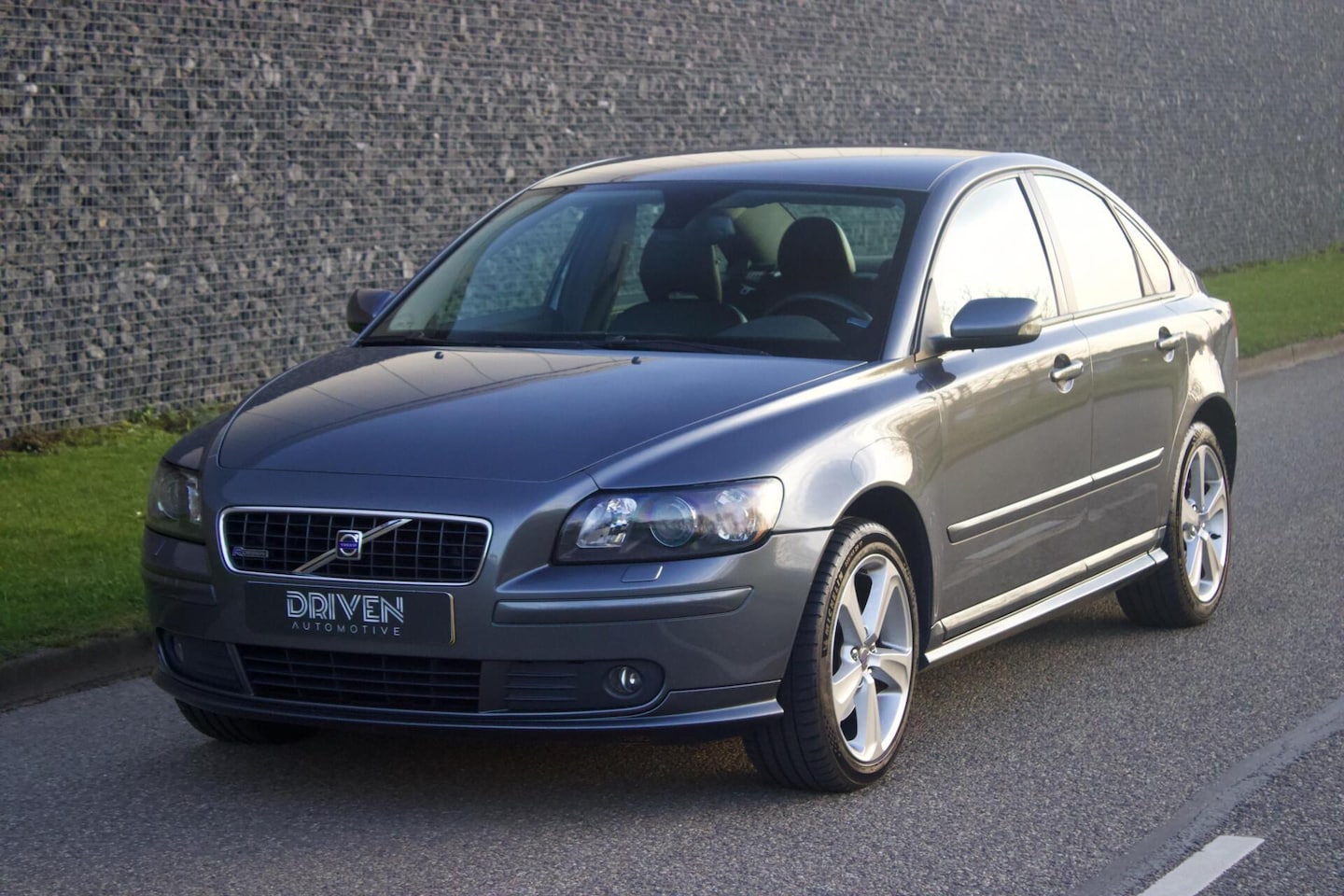 Volvo S40 - 2.4i Exclusive Summum | R Design - 100% Onderhoud - AutoWereld.nl