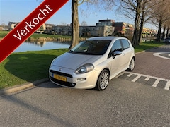 Fiat Punto Evo - 0.9 TwinAir Sport ECC.LMV.NAVI.PDC.CAMARA