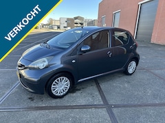 Toyota Aygo - 1.0-12V