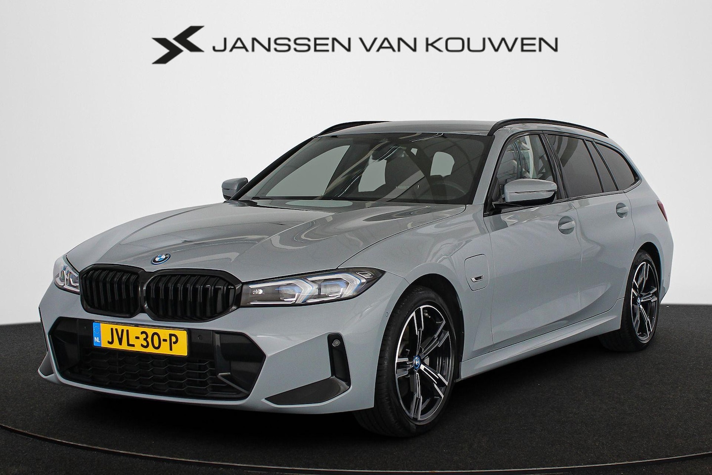 BMW 3-serie Touring - 320e M Sport Achteruitrijcamera Head-Up Stoelverwarming - AutoWereld.nl