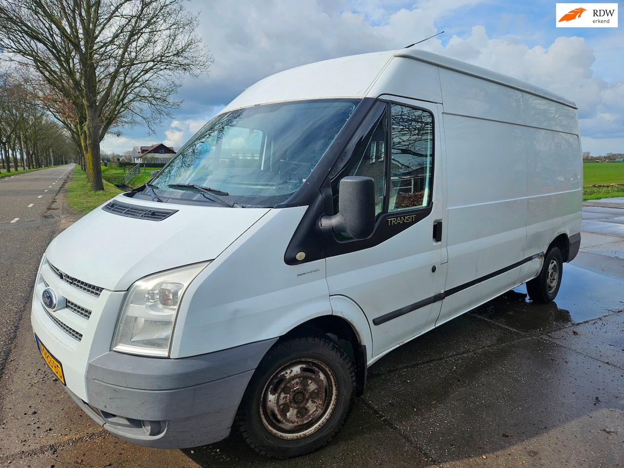 Ford Transit - 300L 2.2 TDCI Ambiente SHD DC/ airco/ bj 2013 ( euro 5) - AutoWereld.nl