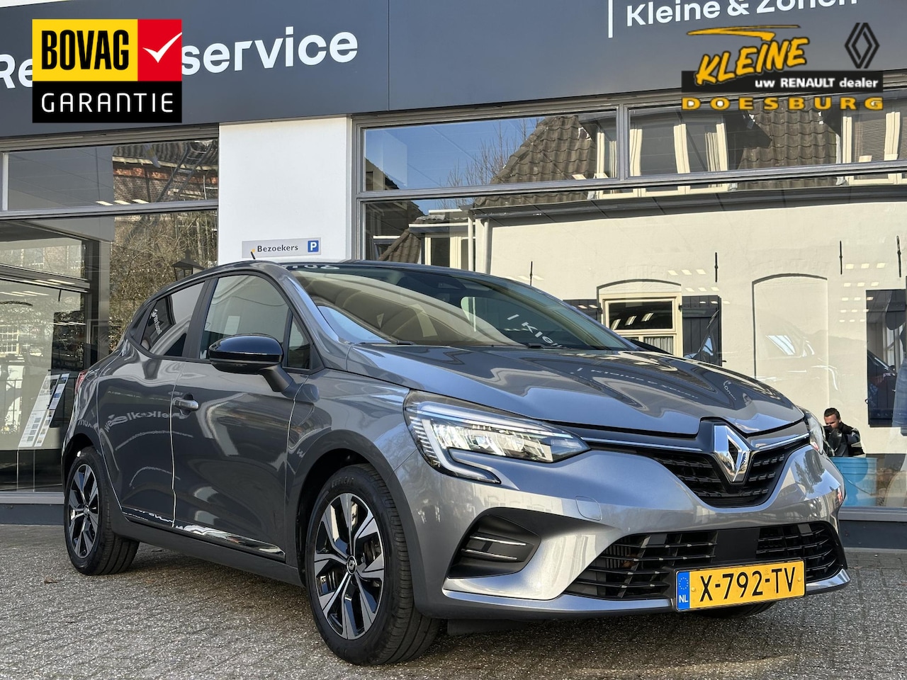 Renault Clio - V TCe 90 Evolution | Parkeersensoren achter | Apple Carplay/Android Auto | Lichtmetalen ve - AutoWereld.nl
