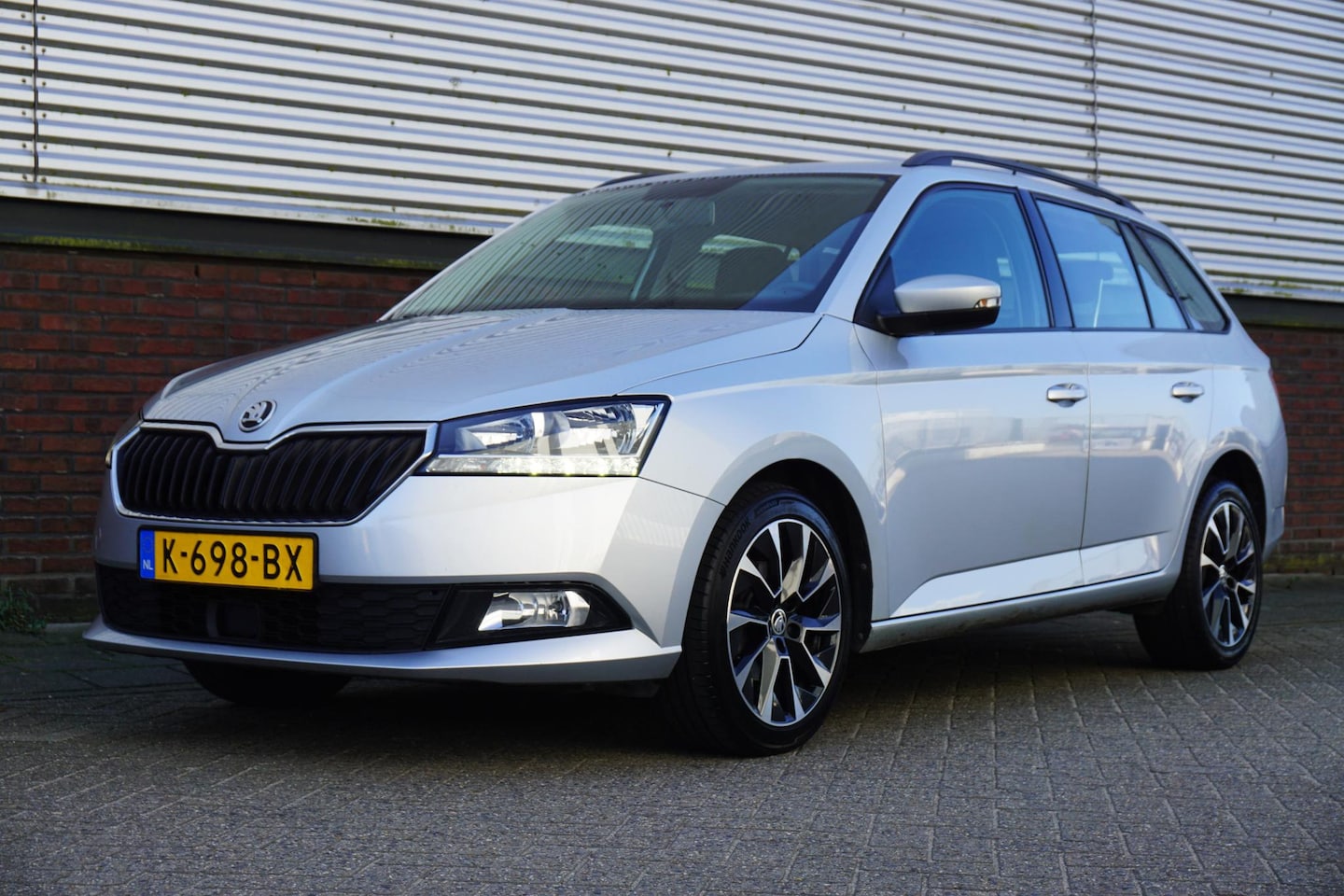 Skoda Fabia Combi - 1.0 TSI Business Edition/Trekhaak/Navigatie/ Travel Pakket. - AutoWereld.nl