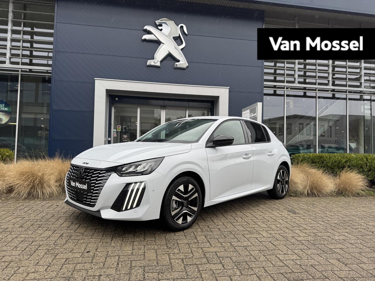 Peugeot 208 - 1.2 Hybrid 110 e-DCS6 Allure Vision & Navigation Pack | BTW VRIJE WEKEN - AutoWereld.nl