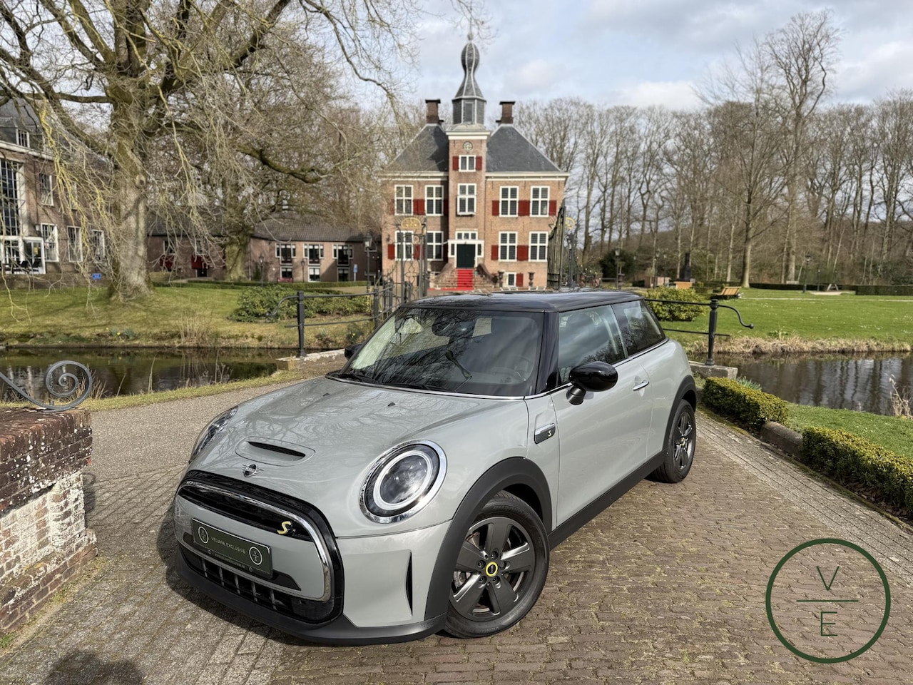 MINI Mini-Electric - COOPER SE | Led | DigiDash | Moonwalk Grey | BTW | - AutoWereld.nl