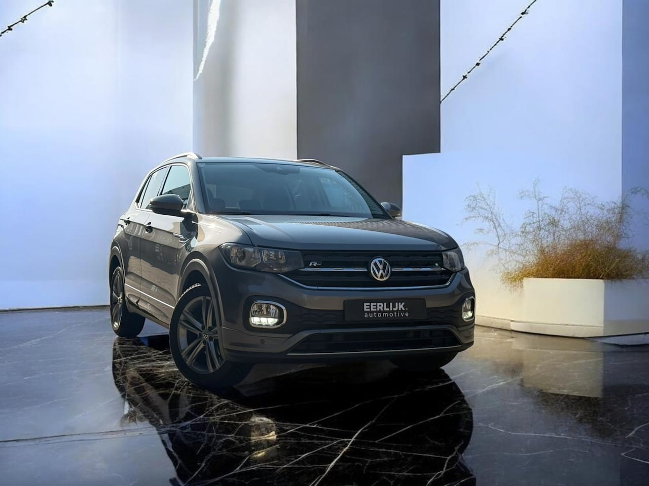 Volkswagen T-Cross - 1.0 TSI R-line Dsg Dodehoek|acc |stoelverwarming |sensoren - AutoWereld.nl