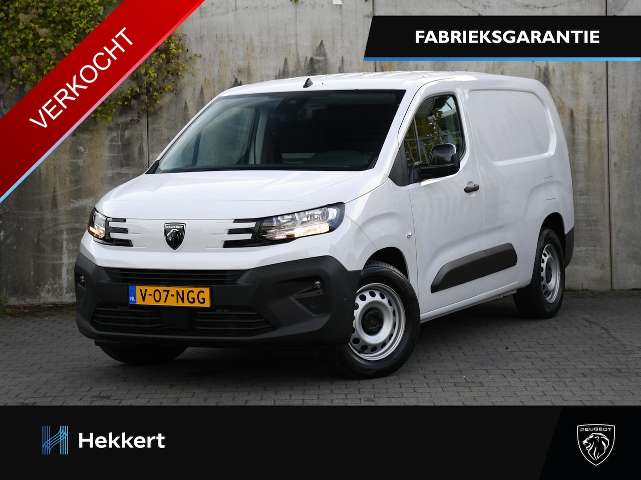 Peugeot e-Partner - L2H1 50 kWh 136pk Automaat NAVI | PDC + CAM. | STANDKACHEL | APPLE-CARPLAY | DAB - AutoWereld.nl