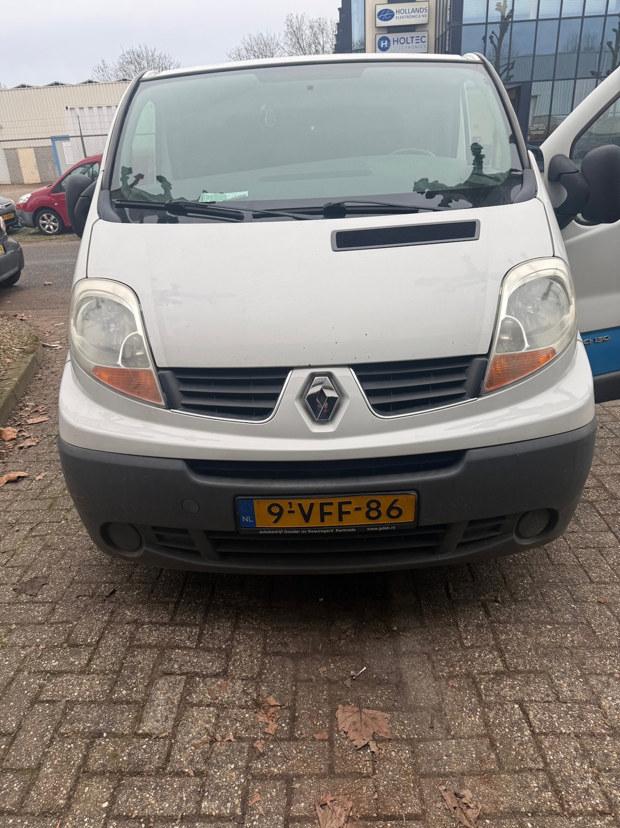 Renault Trafic - 2.5 dCi T29 L1H1 2.5 dCi T29 L1H1 - AutoWereld.nl