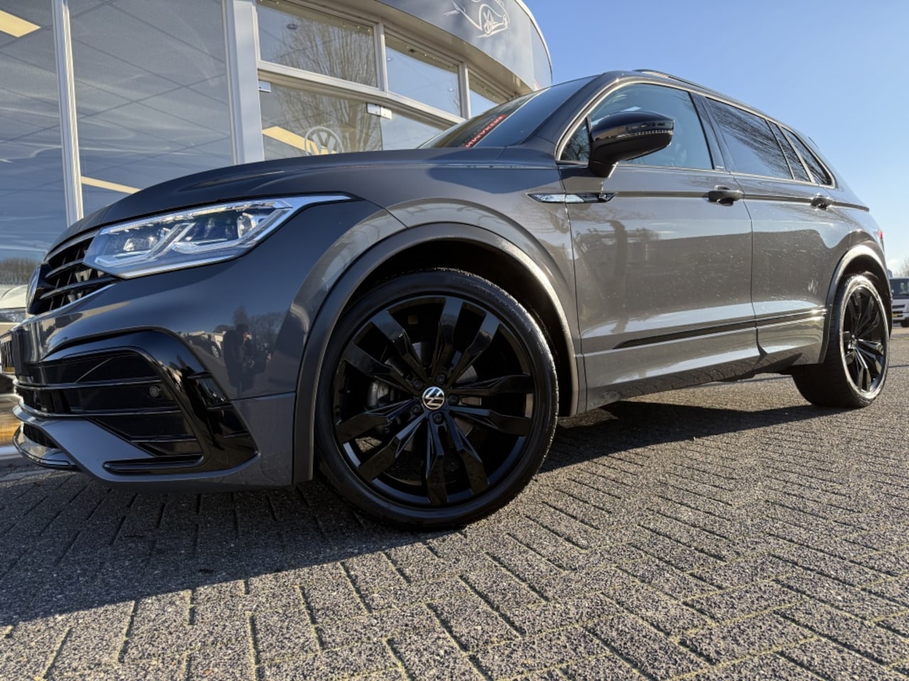 Volkswagen Tiguan - 1.5 TSI R-Line Bns+ 150 pk - AutoWereld.nl