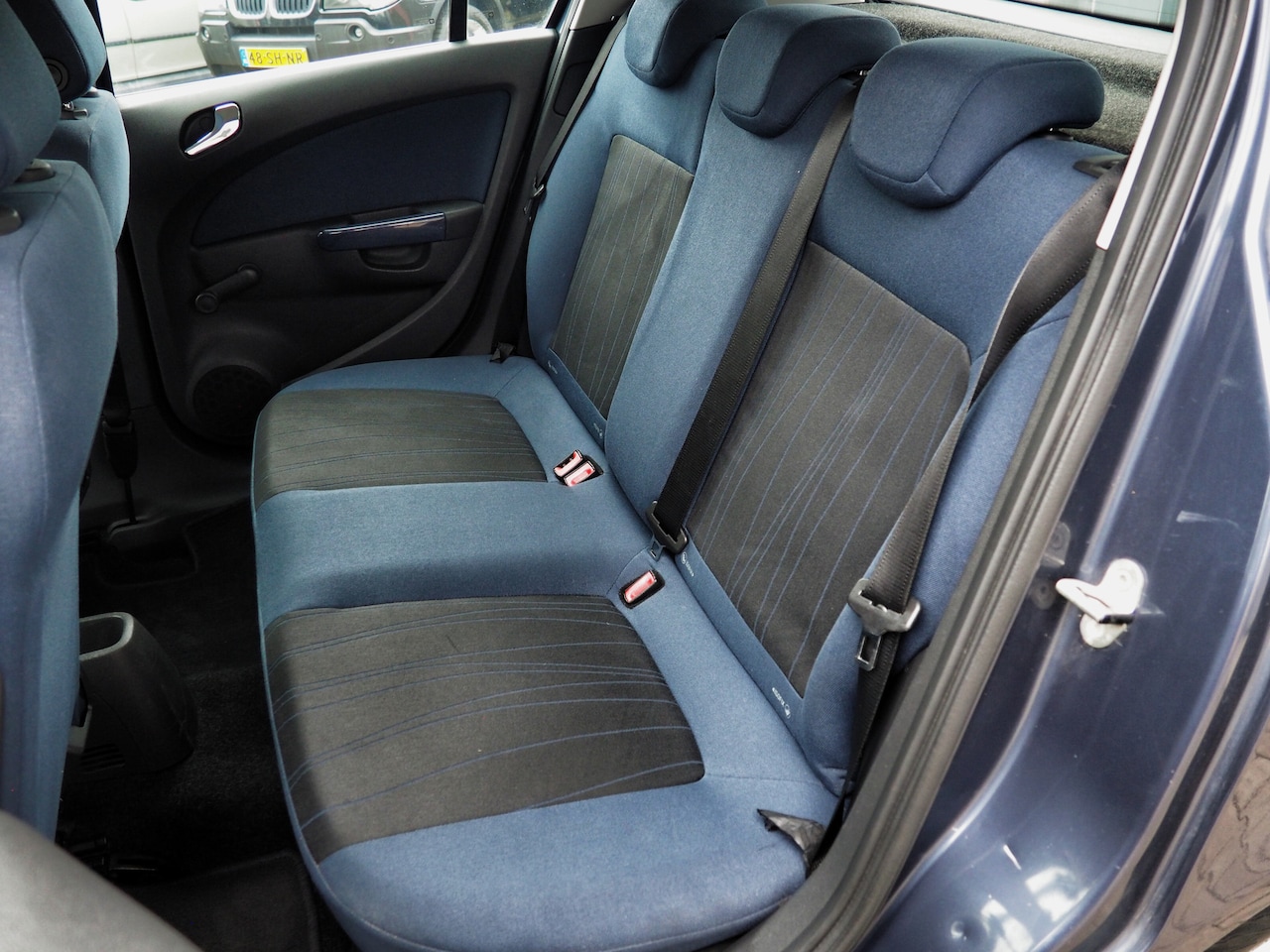 Opel Corsa - 1.2-16V Essentia AIRCO 5 DEURS LM VELGEN ELEK. PAKKET