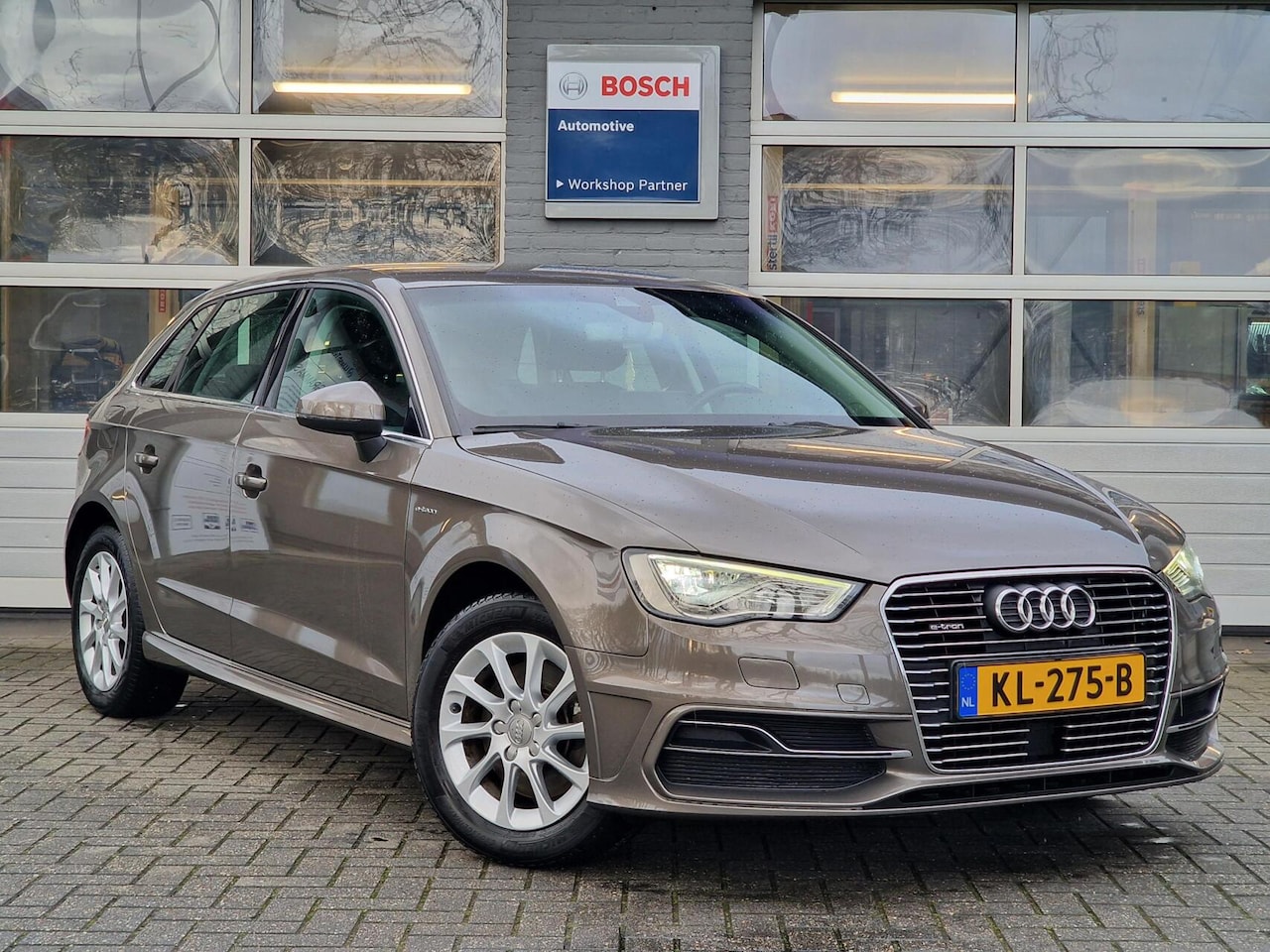 Audi A3 Sportback - 1.4 e-tron PHEV 204PK Attraction Pro Line plus|Automaat|Xenon|Navi|Clima|PDC| - AutoWereld.nl
