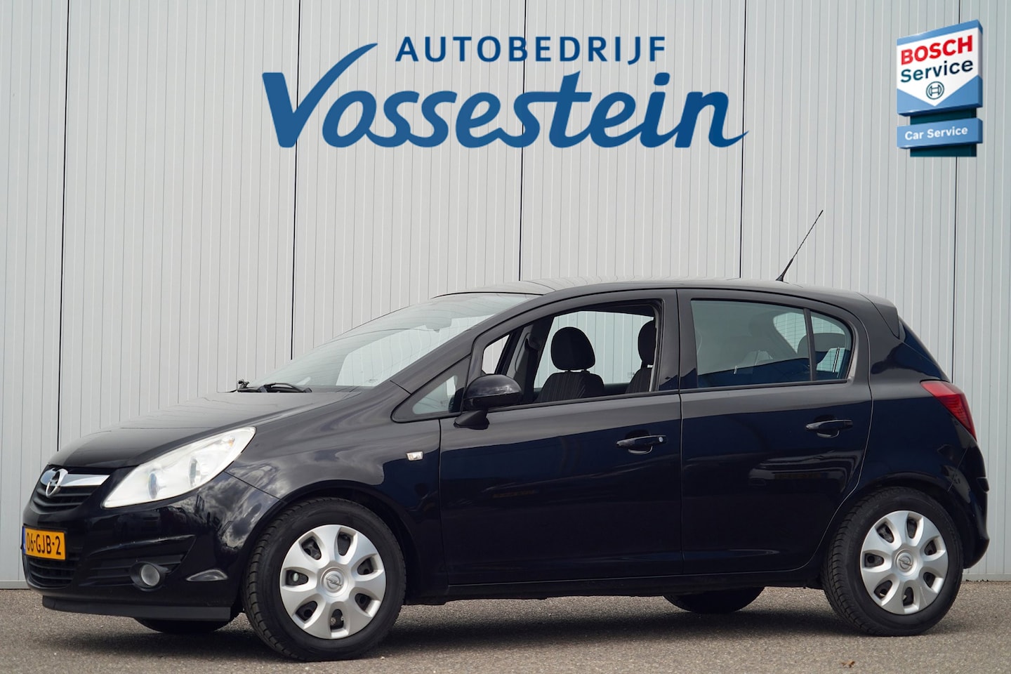 Opel Corsa - 1.4-16V Enjoy / 104dkm NAP / Airco / 2e Eigenaar / 5-Deurs / Elek. Ramen / Radio-CD - AutoWereld.nl