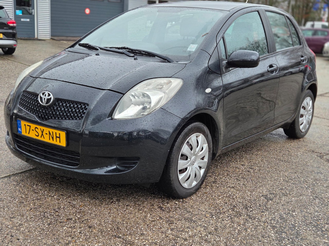 Toyota Yaris - 1.3 VVTi Sol 1.3 VVTi Sol AIRCO - AutoWereld.nl