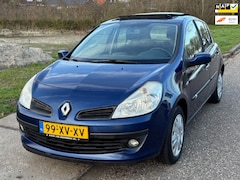 Renault Clio - 1.2 TCE Dynamique 5-Drs Airco Electric pakket Audio/CD El. bediend panoramadak Cruisecontr