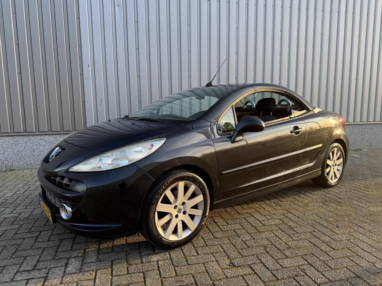 Peugeot 207 CC - 1.6 VTi 1.6 VTi - AutoWereld.nl