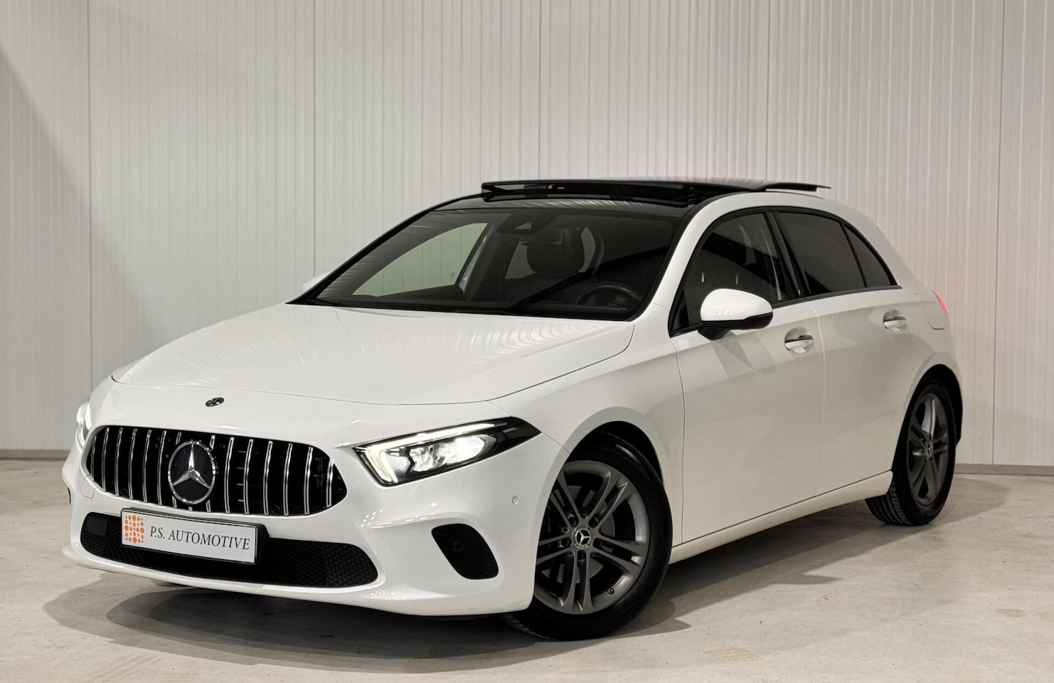 Mercedes-Benz A-klasse - A 200|LANE ASSIST|PANO\SCHUIFDAK|CAMERA - AutoWereld.nl