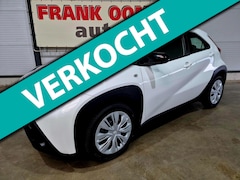 Toyota Aygo X - 1.0 VVT-i S-CVT 72PK Play + Keyless|Climate|Camera|Cruise|Apple|Android|Cruise|Lane assist