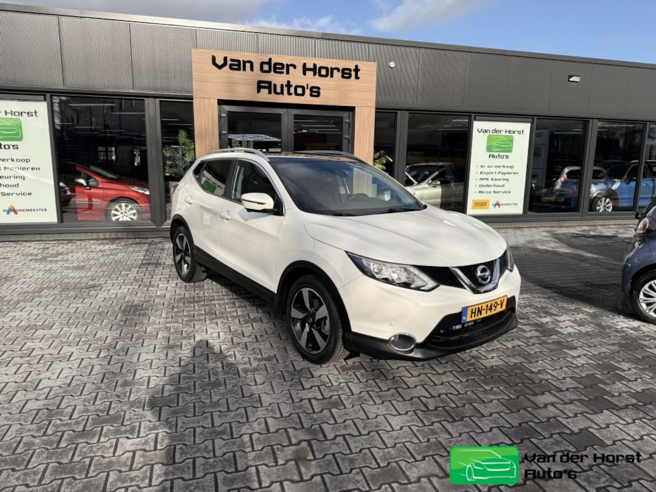 Nissan Qashqai - 1.2 Connect Edition/ automaat panorma dak - AutoWereld.nl