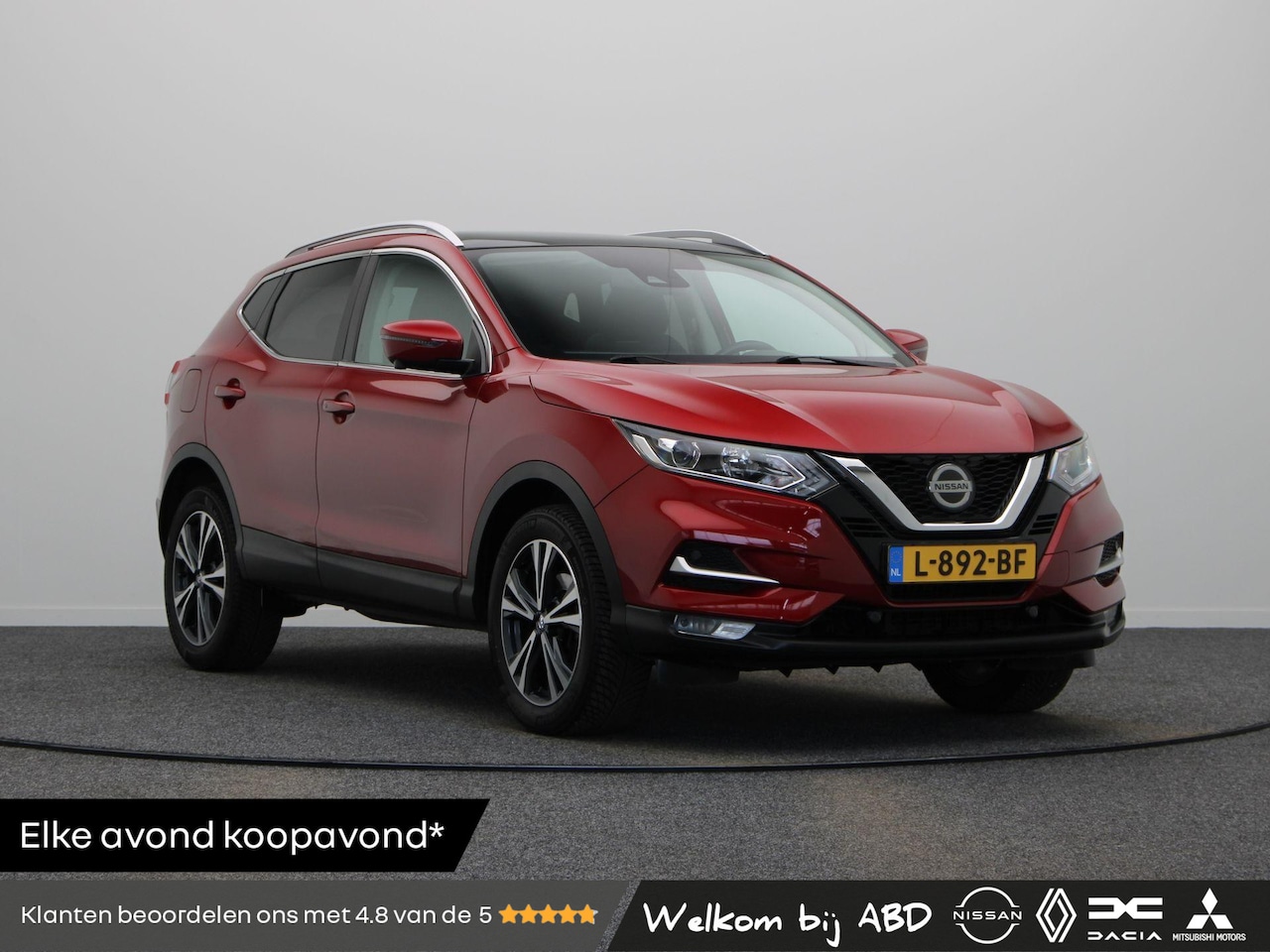 Nissan Qashqai - 1.3 DIG-T Design Edition | Panoramadak | Trekhaak | Rondomzicht Camera | Keyless Entry | - AutoWereld.nl