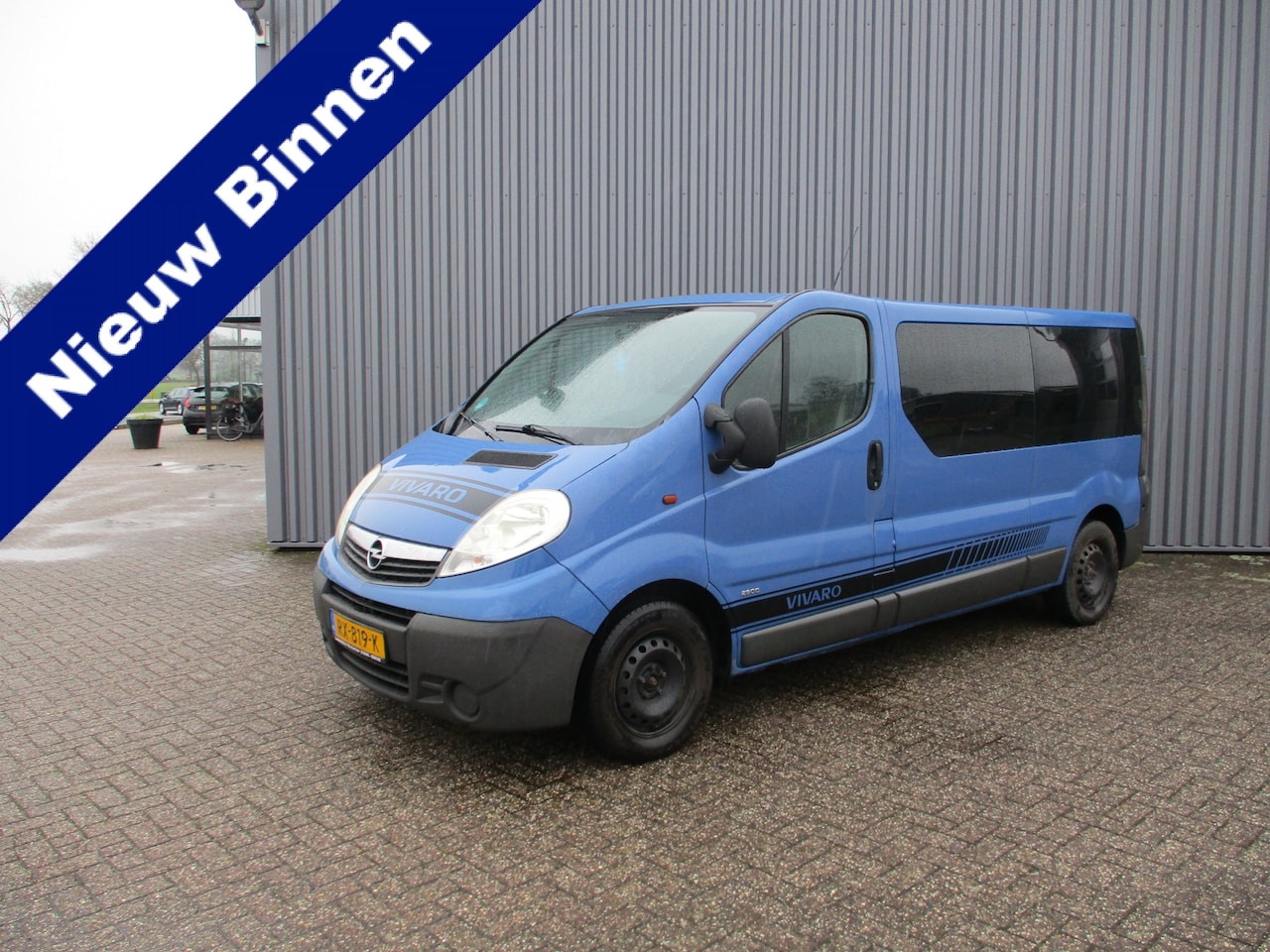 Opel Vivaro Combi - 2.5 CDTI L2 9 Persoons personenbus - AutoWereld.nl