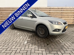 Ford Focus - 1.8 Titanium Cruise / Clima / trekhaak