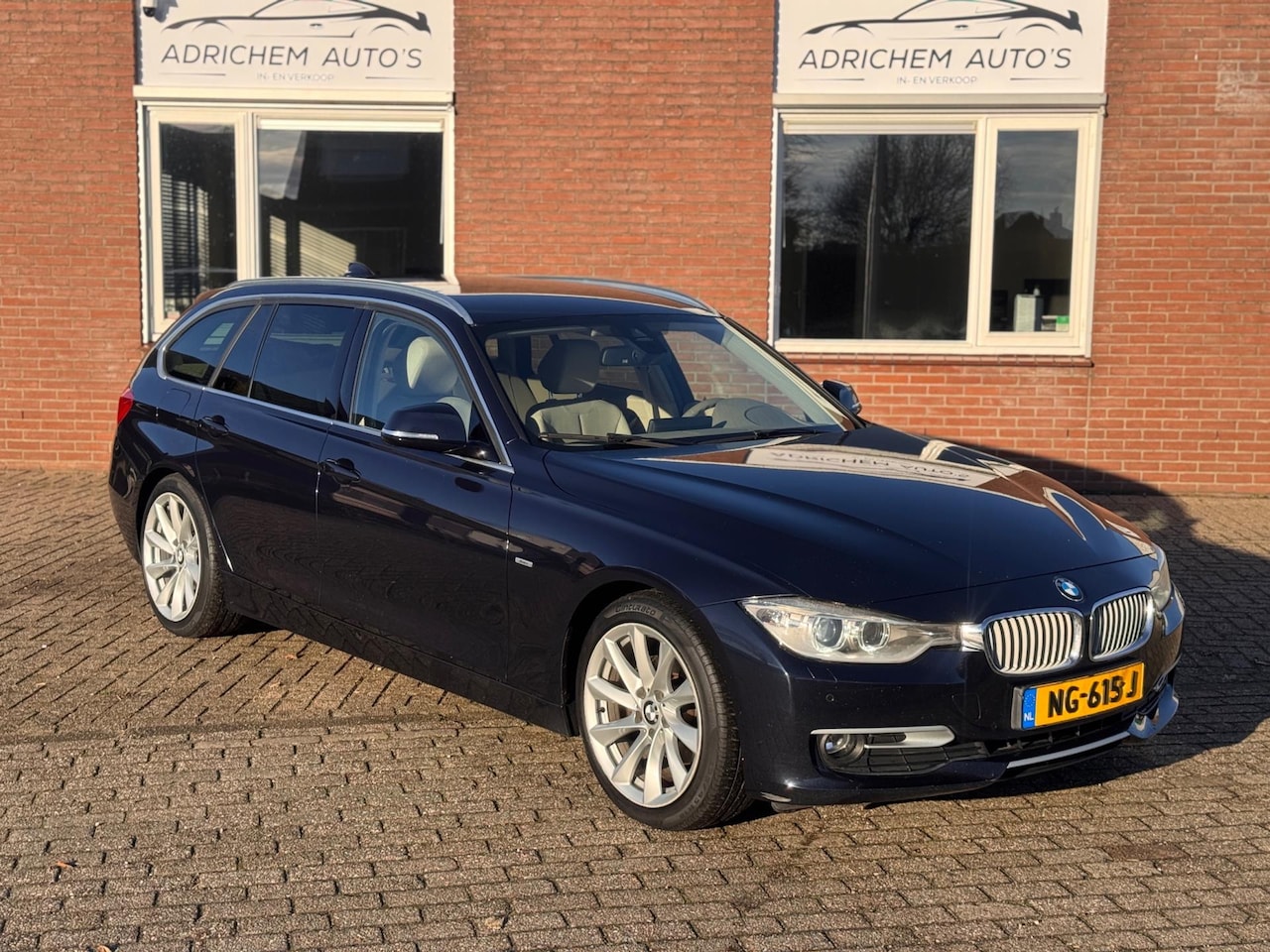 BMW 3-serie Touring - 320d High Executive luxe uitvoering - AutoWereld.nl