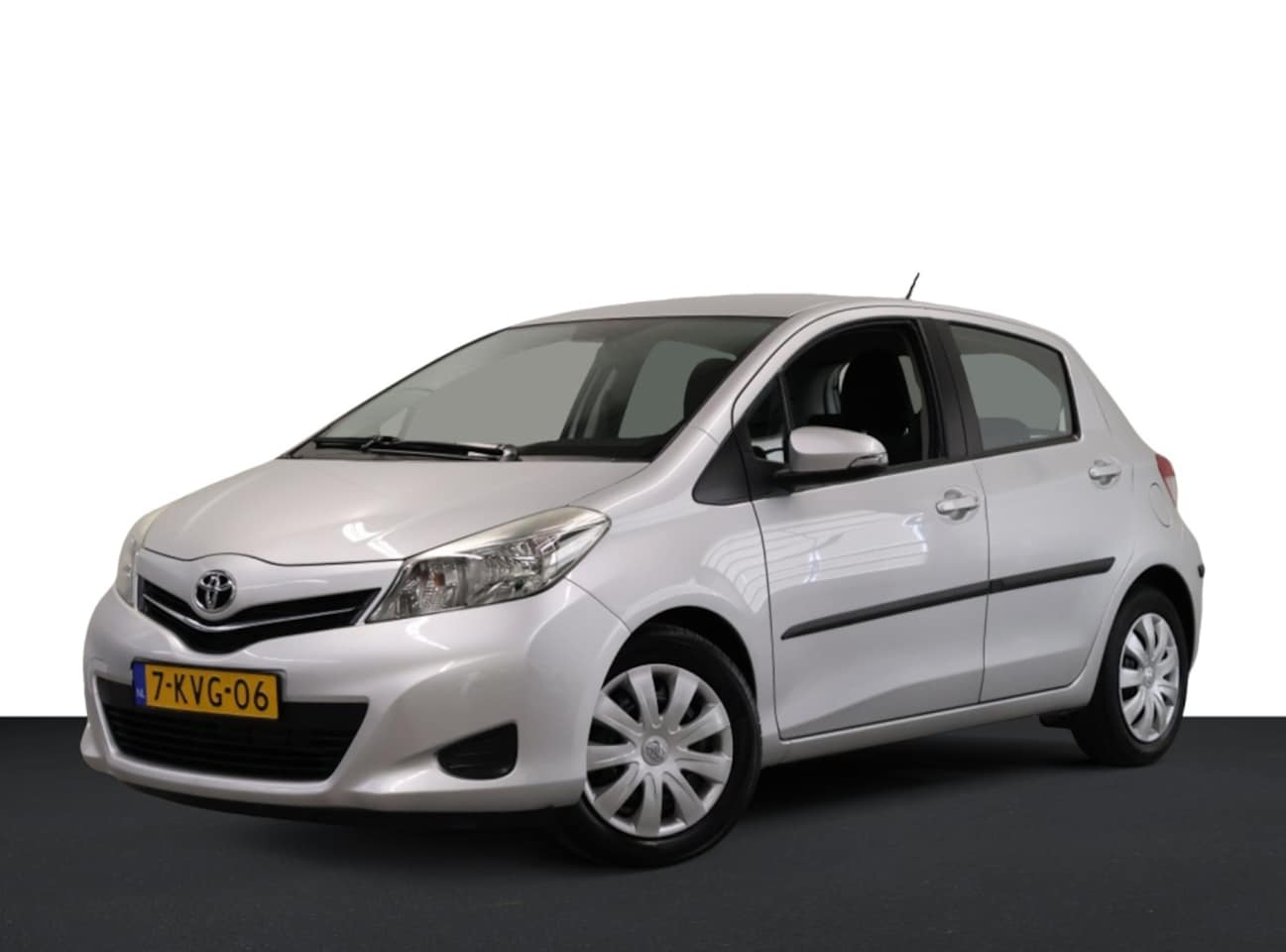 Toyota Yaris - 1.3 VVT-i Aspiration 1.3 VVT-i Aspiration - AutoWereld.nl