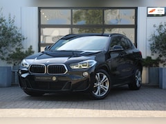 BMW X2 - SDrive20i M-Sport Automaat - LED - ELEK KOFFERKLEP - TREKHAAK - HEADUP - NAVI GROOT - STOE