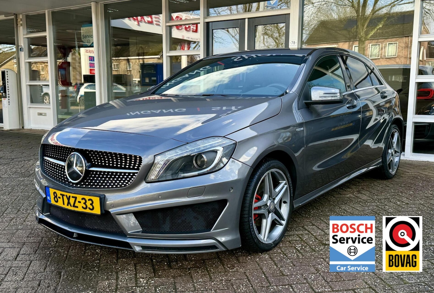 Mercedes-Benz A-klasse - 200 AMG-Line Xenon/Led, Climat, Bluetooth, Pdc, LM.. - AutoWereld.nl