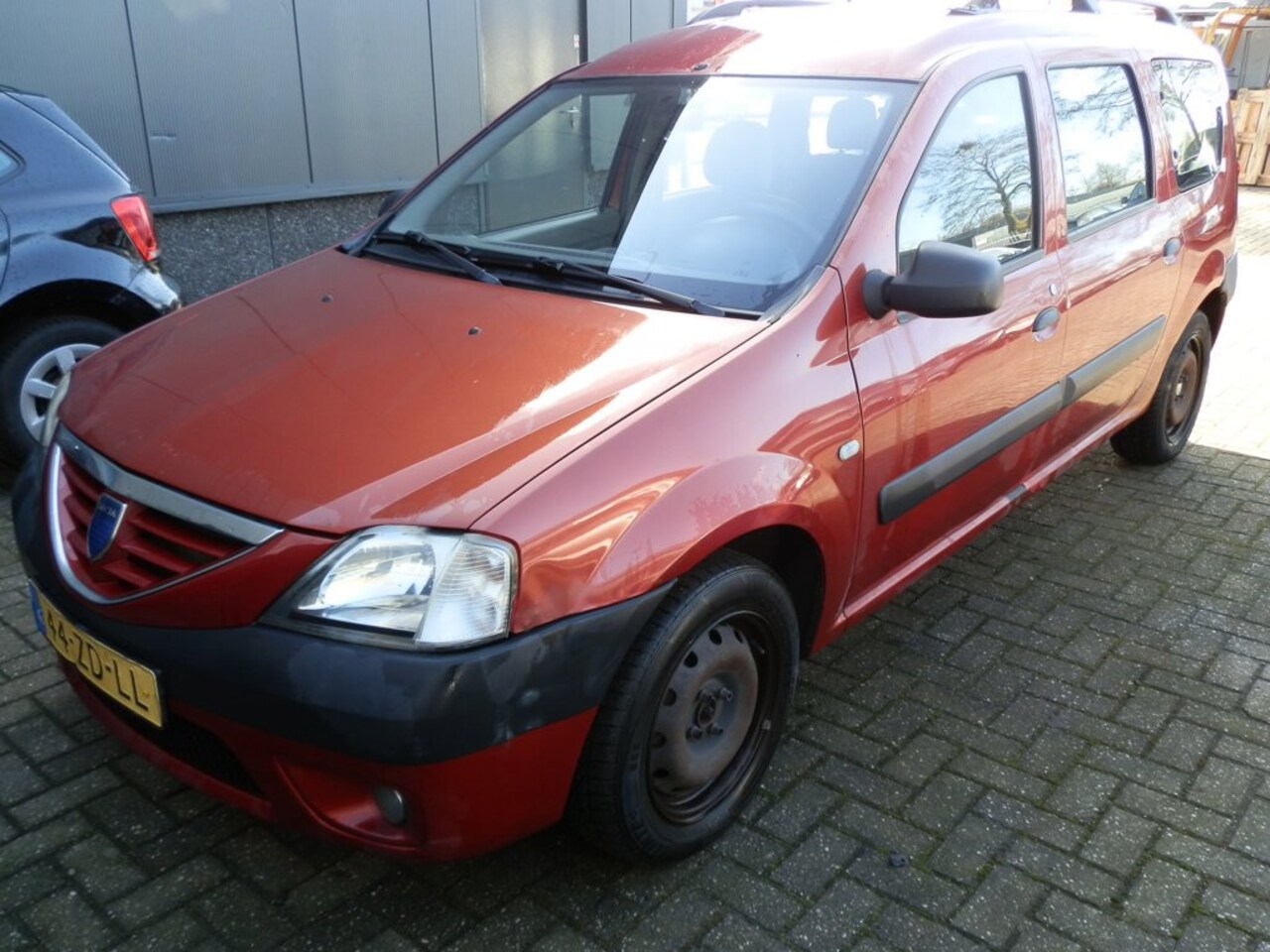 Dacia Logan MCV - 1.6-16V Lauréate 7p. 1.6-16V Lauréate 7p export !!!!!!!!! - AutoWereld.nl