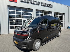 Renault Master - RED EDITION 170pk L3H2 BPM VRIJ/ BETIMMERD/ SIDEBARS/ TREKHAAK/ CAMERA/ ALL WEATHER BANDEN