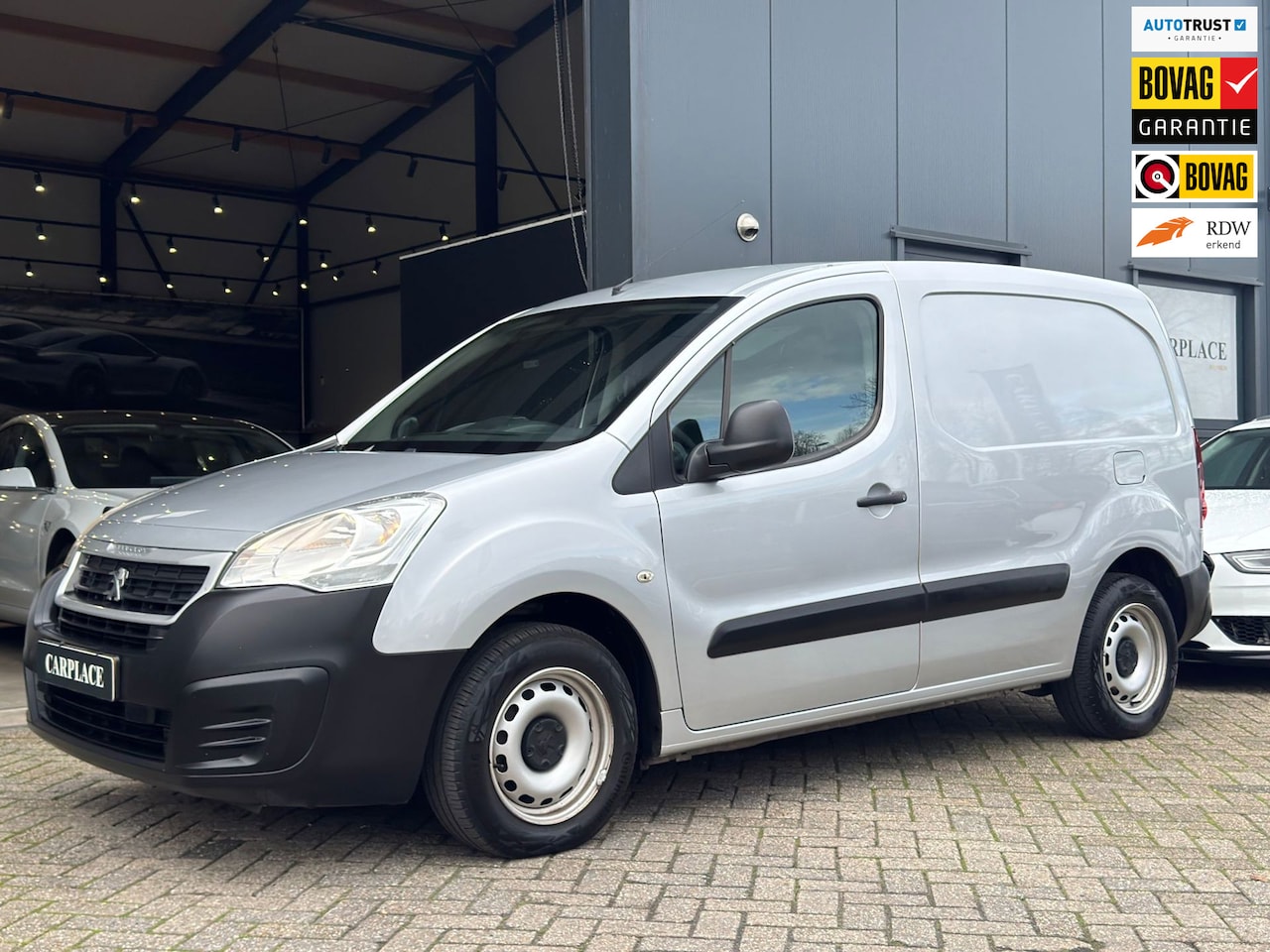 Peugeot Partner - 120 1.6 BlueHDi 75 L1 XR 120 1.6 BlueHDi 75 L1 XR - AutoWereld.nl