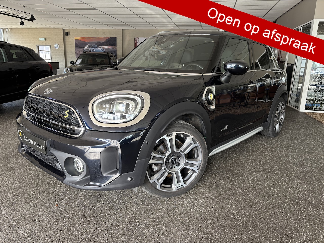 MINI Countryman - Cooper S E ALL4 MINI Yours 5x Leder Panoramadak, Harman Kardon Head up Memory seats - AutoWereld.nl