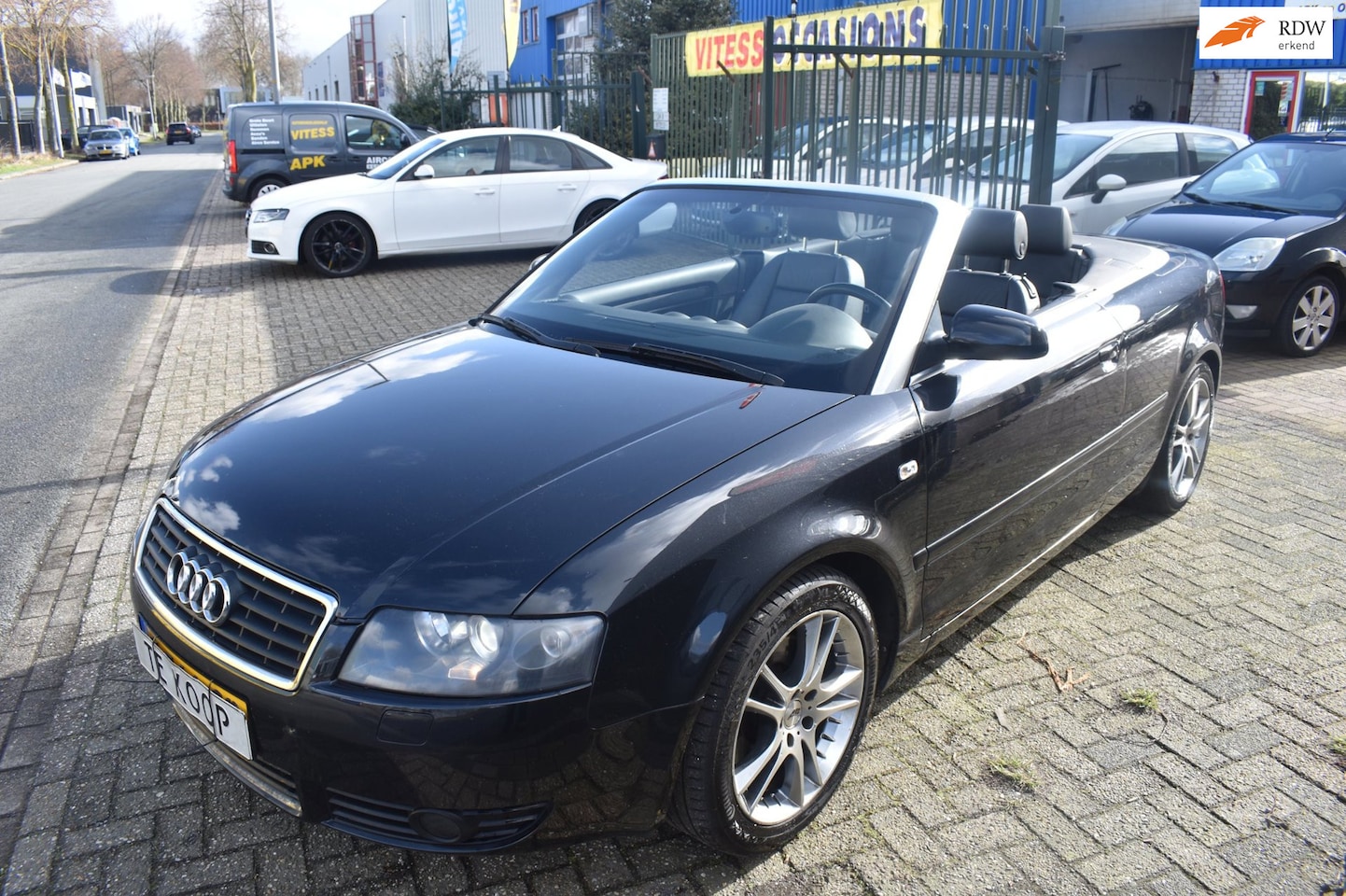 Audi A4 Cabriolet - 3.0 V6 SUPER MOOIE AUTO ALLE BOEKJES ERBIJ AUTOMAAT - AutoWereld.nl