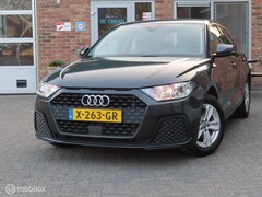 Audi A1 Sportback - 25 TFSI Pro Line|Parkeersensoren V/A|Cruise Controll|Navigatie