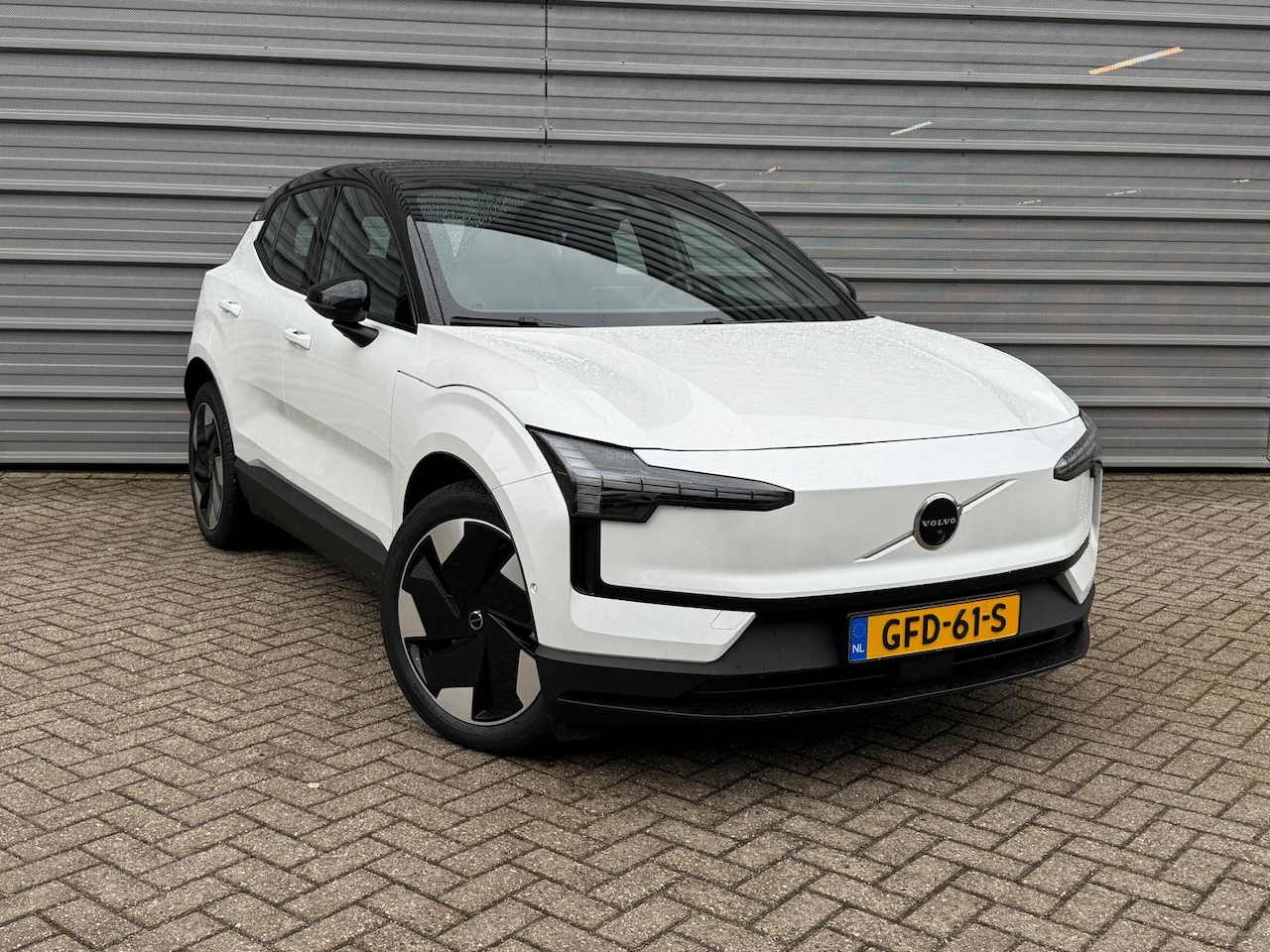 Volvo EX30 - Twin Performance 428PK AWD Ultra 69 kWh | Climate Pack | Panoramadak | 360° | Power Seats - AutoWereld.nl