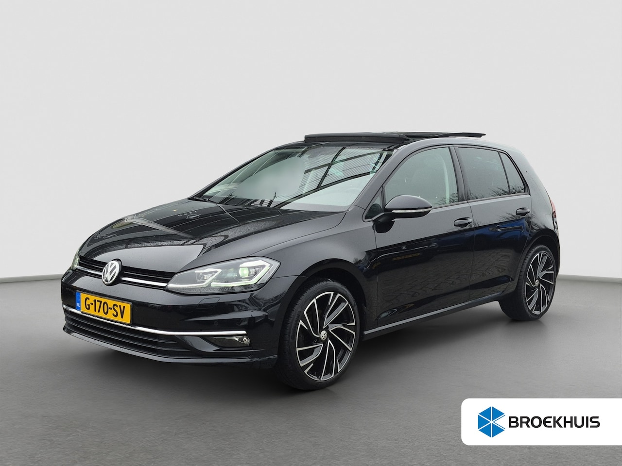 Volkswagen Golf - 1.0 TSI Highline Panoramadak | Full LED | 18 inch | Stoelverwarming | Massage functie | Ad - AutoWereld.nl