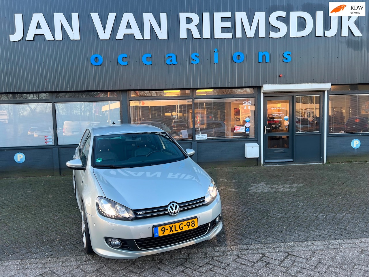 Volkswagen Golf - 1.4 TSI Highline bj 2012 automaat r-line uitvoering - AutoWereld.nl