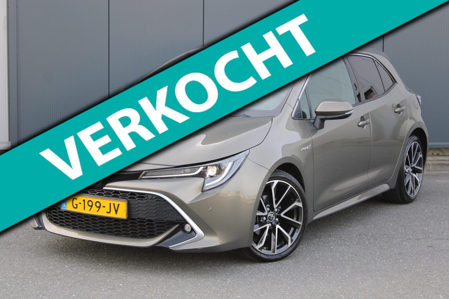 Toyota Corolla - 1.8 Hybrid Executive 1.8 Hybrid Executive, Automaat, Sportstoelen, Stoelverwarming, Trekhaak afneembaar, Leder/ - AutoWereld.nl