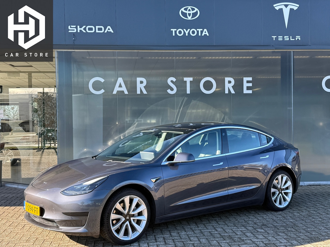 Tesla Model 3 - Standard RWD Plus 60 kWh 92% SOH 19 INCH AUTOPILOT - AutoWereld.nl