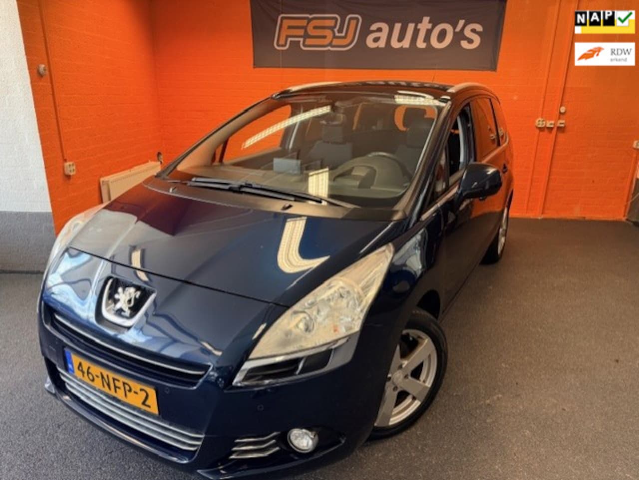 Peugeot 5008 - 1.6 THP Blue Lease Executive 7 pers Automaat. - AutoWereld.nl