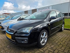 Ford Focus Wagon - 1.6-16v edition AIRCO/cruise