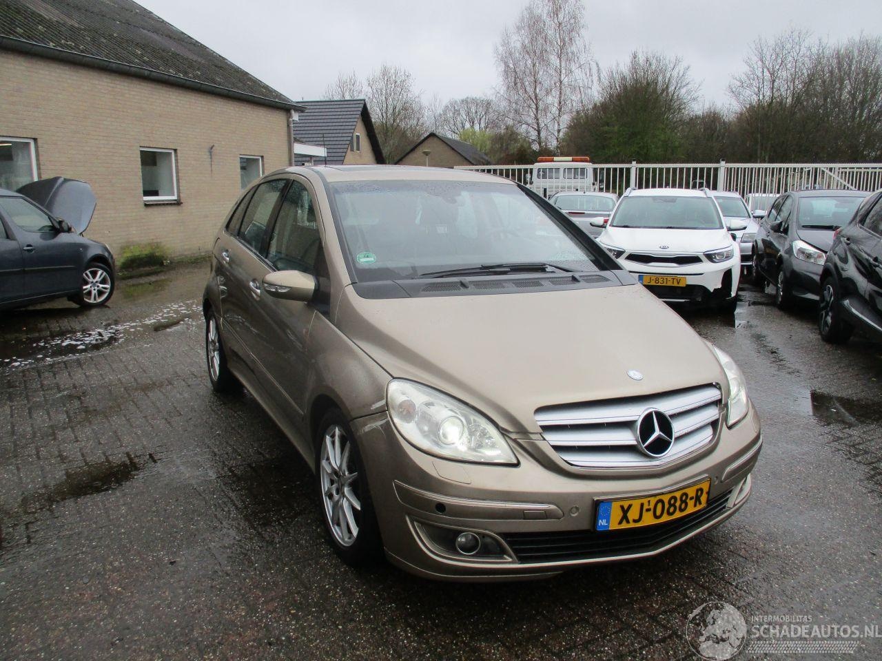 Mercedes-Benz B-klasse - 200 200 - AutoWereld.nl