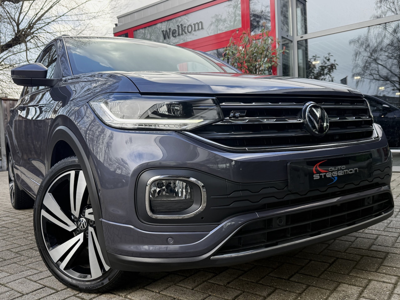 Volkswagen T-Cross - 1.0 TSI AUT. *!* R-LINE *!* NAVI/ BEATS/ LED/ 18 INCH/ CAMERA/ CARPLAY *!* - AutoWereld.nl