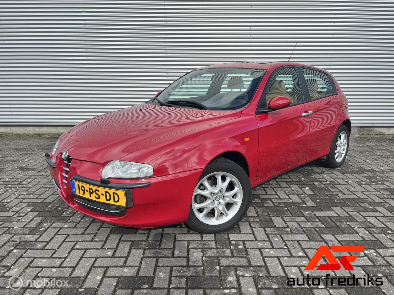Alfa Romeo 147 - 1.6 T.Spark Veloce Lusso | Pano | Stoelverwarming | - AutoWereld.nl