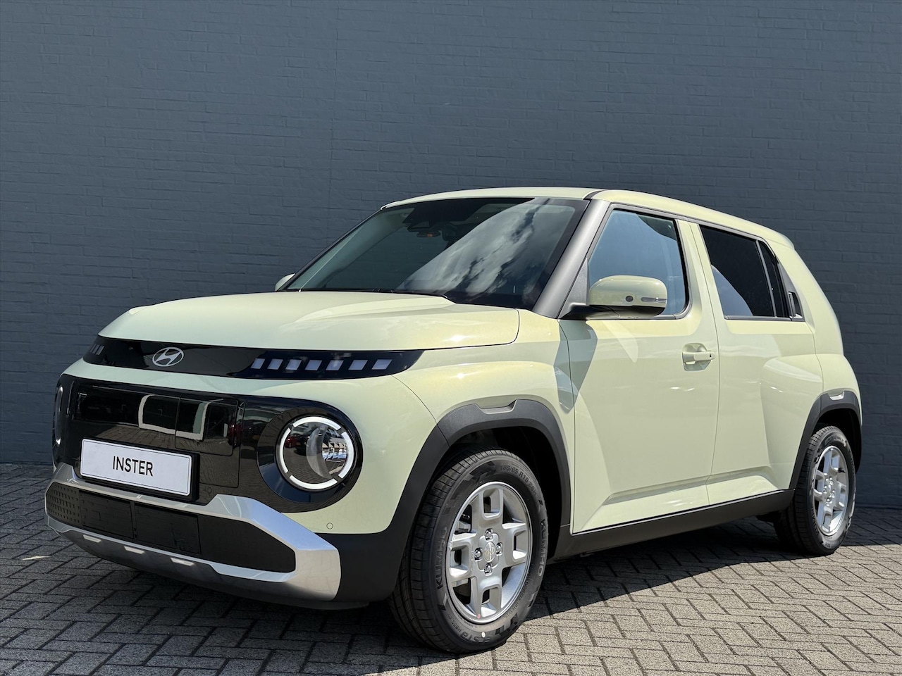 Hyundai Inster - 49 kWh 115pk Pulse - AutoWereld.nl