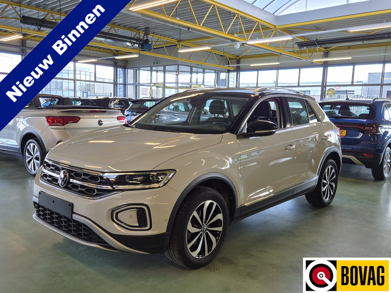 Volkswagen T-Roc - 1.5 TSI Style -150pk- Automaat | Navi | Camera | IQ LED | Digi Cockpit Pro | Rijklaarprijs - AutoWereld.nl