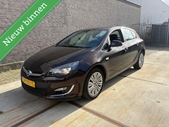 Opel Astra - 1.6 Sport. Clima. Cruise. Onderhoud compleet